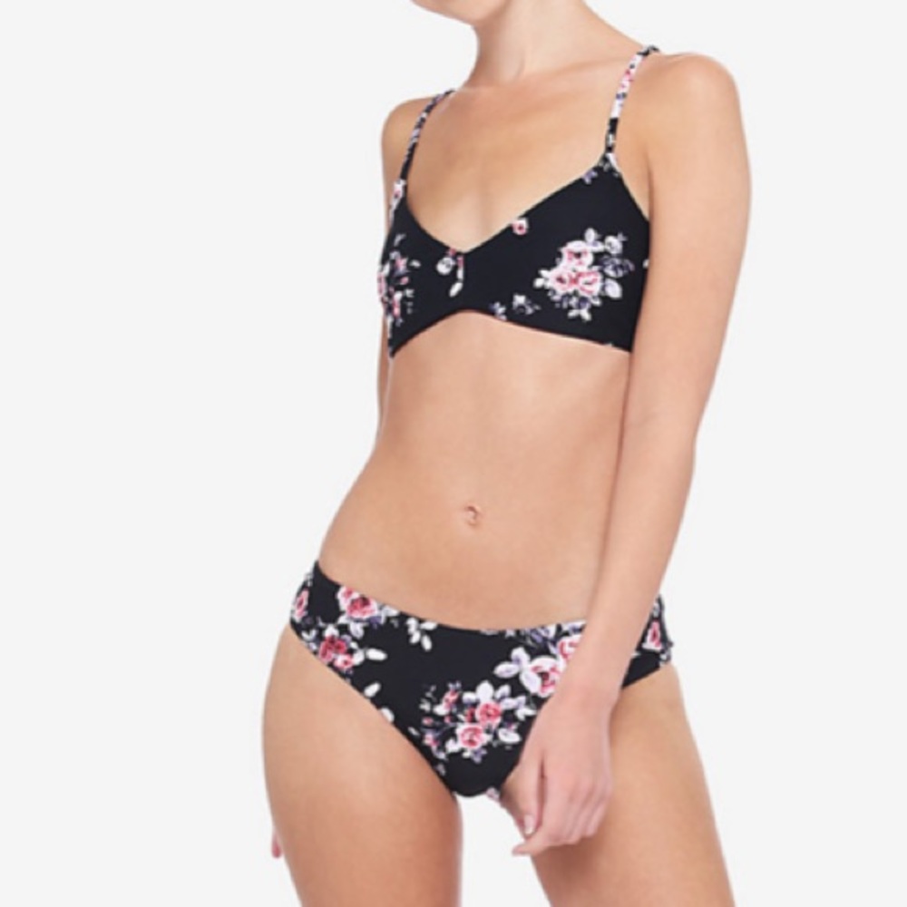 Floral Skull Triangle Swim Top‎ Hot Topic